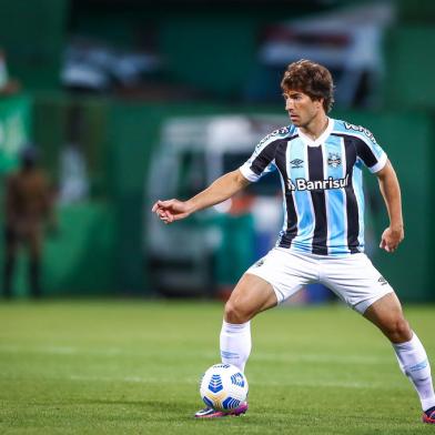 Gremio x ChapecoenseFUTEBOL/CAMPEONATO BRASILEIRO 2021 /GREMIO X CHAPECOENSE - ESPORTES - Lance da partida entre Gremio e Chapecoense disputada na noite deste sabado, no Arena Conda, em partida valida pela Campeonato Brasileiro 2021. FOTO: LUCAS UEBEL/GREMIO FBPA/ DivulgaçãoEditoria: SPOIndexador: Lucas UebelSecao: futebolFonte: Gremio.netFotógrafo: Gremio x Chapecoense<!-- NICAID(14946451) -->