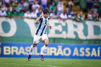 Gremio x ChapecoenseFUTEBOL/CAMPEONATO BRASILEIRO 2021 /GREMIO X CHAPECOENSE - ESPORTES - Lance da partida entre Gremio e Chapecoense disputada na noite deste sabado, no Arena Conda, em partida valida pela Campeonato Brasileiro 2021. FOTO: LUCAS UEBEL/GREMIO FBPA/ DivulgaçãoEditoria: SPOIndexador: Lucas UebelSecao: futebolFonte: Gremio.netFotógrafo: Gremio x Chapecoense<!-- NICAID(14946453) -->