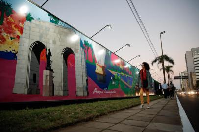 PORTO ALEGRE, RS, BRASIL,  19/11/2021- Inauguração da revitalização do Muro da Mauá. Foto: Anselmo Cunha  / Agencia RBS<!-- NICAID(14946125) -->