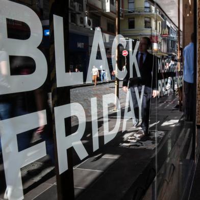 PORTO ALEGRE, RS, BRASIL - 25.11.2019 - Semana de promoções da Black Friday. (Foto: Jefferson Botega/Agencia RBS)Indexador: Jeff Botega<!-- NICAID(14337407) -->