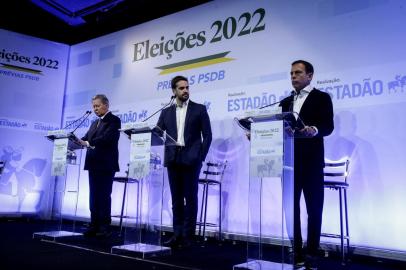 Debate dos pré-candidatos do PSDB à Presidência da República em 2022SP - ELEIÇÕES 2021/PSDB/DEBATE/PRÉ-CANDIDATO - POLÍTICA - O ex-senador Arthur Virgílio (AM)(e), e os governadores Eduardo Leite (RS) (c) e João   Doria (SP) durante debate entre os pré-candidatos do PSDB à Presidência da República em   2022, promovido pelo Estadão, na capital paulista, nesta sexta-feira, 12 de novembro de   2021. Único partido a realizar eleições internas para a escolha do nome que será lançado   na disputa pelo Palácio do Planalto, a sigla tucana quer se firmar como alternativa no   cenário de candidaturas que se apresentam no campo da chamada terceira via.   12/11/2021 - Foto: FELIPE RAU/ESTADÃO CONTEÚDOEditoria: POLÍTICALocal: SÃO PAULOIndexador: FELIPE RAUFotógrafo: ESTADÃO CONTEÚDO<!-- NICAID(14945759) -->