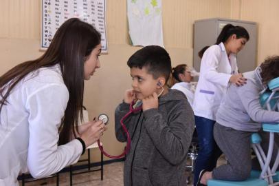 Projeto UCS Comunidade leva ações de cidadania e educação ao Bairro Santa Fé, em Caxias do Sul<!-- NICAID(14952090) -->