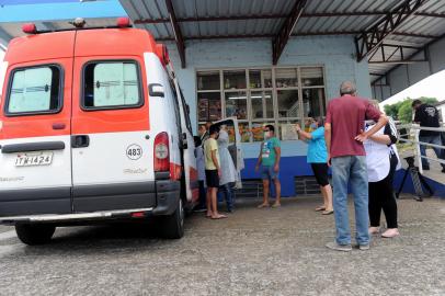 CAXIAS DO SUL, RS, BRASIL, 29/11/2021 - Vacimóvel passa pelo loteamento vila Amélia e Bairro Industrial, ofertando a vacina conta a covid 19. (Marcelo Casagrande/Agência RBS)<!-- NICAID(14954068) -->