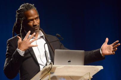 Carl Hart fala sobre drogas no Fronteiras do Pensamento<!-- NICAID(14948019) -->