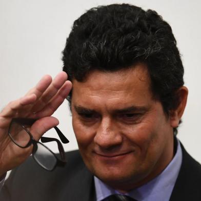 Brazilian Minister of Justice and Public Security, Sergio Moro, gestures after a press conference at Minister of Justice, in Brasilia, on April 24, 2020. - Brazilian Minister of Justice and Public Security, Sergio Moro, announce his resignation on Friday after Brazilian President Jair Bolsonaro dismissed the head of the Brazilian Federal Police. (Photo by EVARISTO SA / AFP)<!-- NICAID(14485272) -->