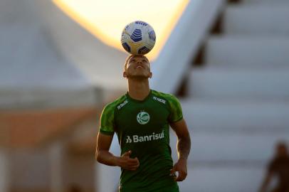 Juventude treina no Centro de Treinamento do Ceará antes de confronto com o Fortaleza pelo Campeonato Brasileiro. Na foto, Sorriso.<!-- NICAID(14957516) -->