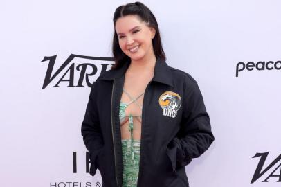 LOS ANGELES, CALIFORNIA - DECEMBER 04: Lana Del Rey attends the Variety 2021 Music Hitmakers Brunch Presented By Peacock and GIRLS5EVA at City Market Social House on December 04, 2021 in Los Angeles, California.   Leon Bennett/Getty Images/AFP (Photo by Leon Bennett / GETTY IMAGES NORTH AMERICA / Getty Images via AFP)<!-- NICAID(14962907) -->