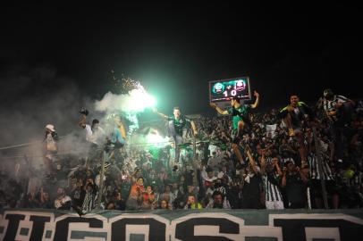 CAXIAS DO SUL, RS, BRASIL, 09/12/2021. Juventude x Corínthians, jogo válido pela 38ª rodada da Série A do Campeonato Brasileiro e realizado no estádio Alfredo Jaconi. O jogo decide a permanência do Ju,  na Série A, nesta que é a última rodada do brasileirão 2021. (Porthus Junior/Agência RBS)<!-- NICAID(14964592) -->