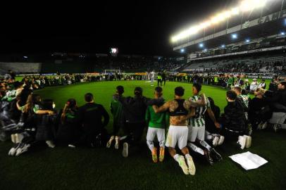 CAXIAS DO SUL, RS, BRASIL, 09/12/2021. Juventude x Corínthians, jogo válido pela 38ª rodada da Série A do Campeonato Brasileiro e realizado no estádio Alfredo Jaconi. O jogo decide a permanência do Ju,  na Série A, nesta que é a última rodada do brasileirão 2021. (Porthus Junior/Agência RBS)<!-- NICAID(14964669) -->