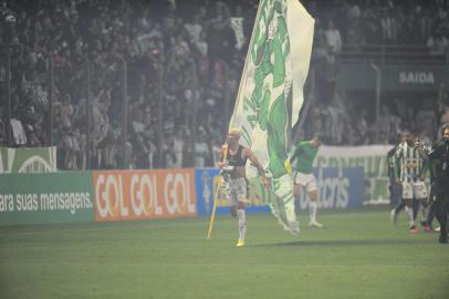 CAXIAS DO SUL, RS, BRASIL, 09/12/2021. Juventude x Corínthians, jogo válido pela 38ª rodada da Série A do Campeonato Brasileiro e realizado no estádio Alfredo Jaconi. O jogo decide a permanência do Ju,  na Série A, nesta que é a última rodada do brasileirão 2021. (Porthus Junior/Agência RBS)<!-- NICAID(14964608) -->