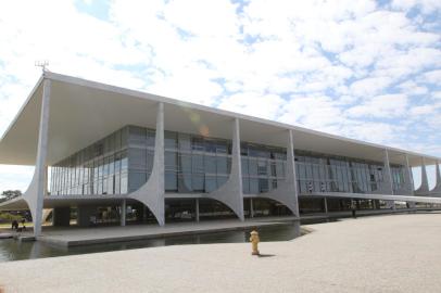 PalÃ¡cio do Planalto na PraÃ§a dos TrÃªs Poderes em BrasÃ­liaPalácio do Planalto na Praça dos Três Poderes.Local: BrasÃ­liaIndexador: Fabio Rodrigues Pozzebom/AgÃªnciFonte: AgÃªncia Brasil/Empresa Brasil dFotógrafo: Reporter Fotografico<!-- NICAID(14820504) -->