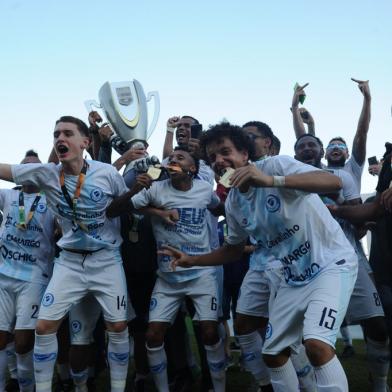 NOVO HAMBURGO, RS, BRASIL (12/12/2021)Novo Hamburgo X Glória. Final da Copa FGF - Troféu Dirceu de Castro no Estádio do Vale. (Antonio Valiente/Agência RBS)<!-- NICAID(14966345) -->