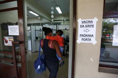 PORTO ALEGRE, RS, BRASIL, 11-05-2020: Campanha de vacinação contra a gripe entra em nova fase, incluindo crianças e gestantes no público alvo para imunização. (FOTO FÉLIX ZUCCO/AGÊNCIA RBS, Editoria de Notícias).<!-- NICAID(14497095) -->