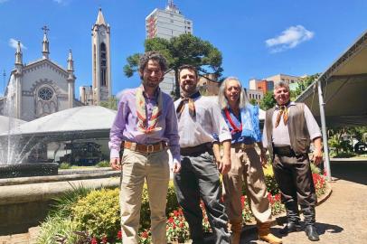 Espetáculo Os Campeiros: Dança e Música Sul-Brasileira.Na foto: da esquerda para a direita: Espedito de Lima Abrahão Júnior, André Ribeiro, Espedito Abrahão e Marcelo Menezes (Os Gaudérios)<!-- NICAID(14969952) -->