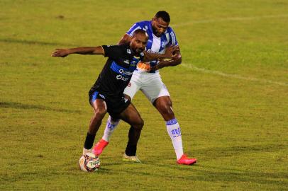 BENTO GONÇALVES, RS, BRASIL, 17/03/2021. Esportivo x Novo Hamburgo, jogo válido pela sétima rodada do Campeonato Gaúcho (Gauchão 2021) e realizado no Parque Esportivo Montanha dos Vinhedos. (Porthus Junior/Agência RBS)<!-- NICAID(14745797) -->