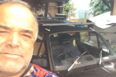 O pintor Valdir Ribeiro, de Xanxerê, em Santa Catarina, rifou o próprio carro para arcar com as despesas do tratamento de câncer da esposa, Marisete Terezinha dos Santos Ribeiro. Mas o ganhador da rifa, Vinicius Moraes, surpreendeu o autônomo ao devolver o prêmio.<!-- NICAID(14974912) -->