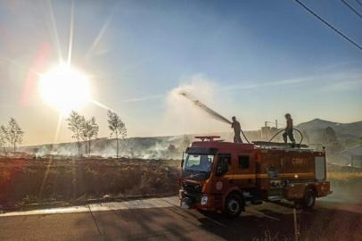 Incêndios aumentam no Litoral Norte<!-- NICAID(14977371) -->