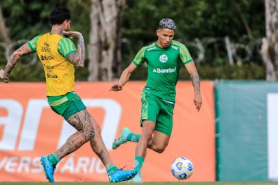 Juventude faz último treinamento antes de enfrentar o São Paulo, pela penúltima rodada do Campeonato Brasileiro, em São Paulo. Treinamento no CT da Barra Funda, em São Paulo.<!-- NICAID(14959930) -->