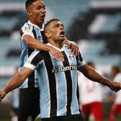 PORTO ALEGRE, RS, BRASIL,  16/11/2021- Grêmio x Bragantino: jogo válido pela 33ª rodada do Brasileirão. Diego Souza Foto: André Ávila / Agencia RBS<!-- NICAID(14942531) -->