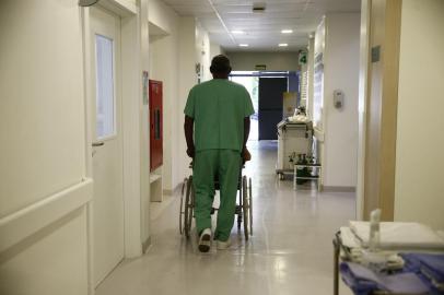 PORTO ALEGRE, RS, BRASIL - 29.12.2021 - Melo prometeu abertura de leitos na pandemia: veja o que foi usado e o que não saiu do papel - ANEXO DO HOSPITAL INDEPENDÊNCIA. (Foto: Félix Zucco/Agencia RBS)<!-- NICAID(14978902) -->