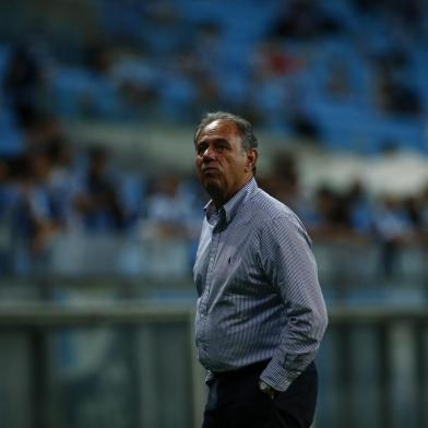 PORTO ALEGRE, RS, BRASIL - 09.12.2021 - O Grêmio recebe o Atlético/MG na Arena, em partida válida pela última rodada do Campeonato Brasileiro, jogo que pode definir a queda do tricolor para a Série B. Na foto, o dirigente Dênis Abrahão. (Foto: Félix Zucco/Agencia RBS)<!-- NICAID(14964268) -->