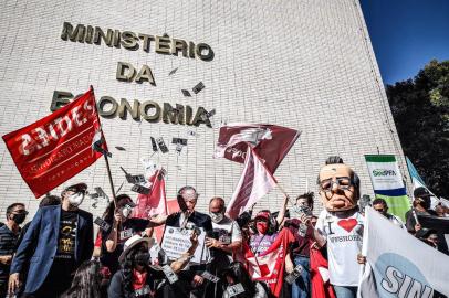 Protesto no Ministério da Economia<!-- NICAID(14992904) -->