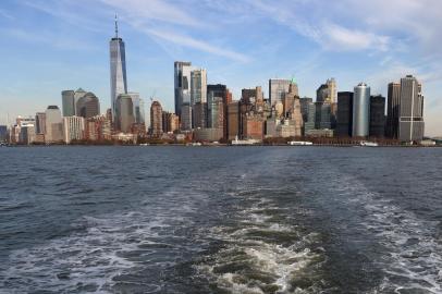 NEW YORK, NEW YORK - 05 de dezembro: O horizonte de Manhattan e One World Trade Center são vistos em 5 de dezembro de 2021 na cidade de Nova York. Patrick Smith / Getty Images / AFP (Foto de Patrick Smith / GETTY IMAGES AMÉRICA DO NORTE / Getty Images via AFP)<!-- NICAID(14968153) -->