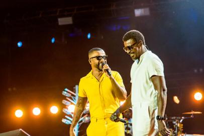 Show Irmãos, alexandre pires, seu jorge, turnê<!-- NICAID(14998250) -->