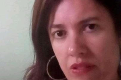 Em 14 de outubro, uma moradora de Passo Fundo saiu de casa para fazer uma caminhada depois do almoço. Quatro meses depois, a família de Márcia Ramos, 43 anos, afirma que nunca mais teve notícias da mulher, e procura qualquer tipo de pista que ajuda a elucidar o desaparecimento. Márcia, morava com os pais em uma casa na Vila Luiza, no município ao norte do Estado, onde nasceu.<!-- NICAID(15014024) -->