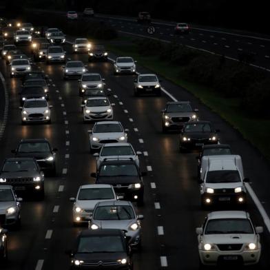 Osório, RS, Brasil, 13-02-2022: Congestionamento na Freeway, sentido litoral-Porto Alegre. Foto: Mateus Bruxel / Agência RBSIndexador: Mateus Bruxel<!-- NICAID(15015445) -->