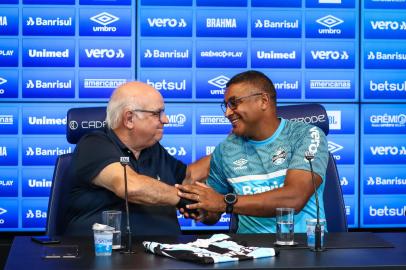 ApresentaÃ§Ã£o Gremio RS - FUTEBOL/APRESENTACAO GREMIO  - ESPORTES - Gremio apresenta Roger Machado como novo treinador para a temporada 2022. FOTO: LUCAS UEBEL/Grêmio / DivulgaçãoEditoria: SPOIndexador: Lucas UebelSecao: futebolFonte: Gremio.netFotógrafo: ApresentaÃ§Ã£o Gremio <!-- NICAID(15017023) -->