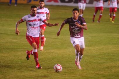 CAXIAS DO SUL, RS, BRASIL, 28/03/2 021 - Caxias e São Luiz se enfrentam as 20 horas no Estádi Centenário. Jogo válido pela 7ª rodada do Campeonato Gaúcho. (Marcelo Casagrande/Agência RBS)<!-- NICAID(14745015) -->