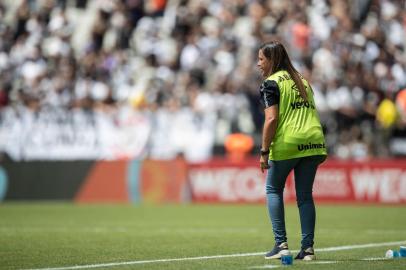 A técnica Patrícia Gusmão, do Grêmio, na final da Supercopa do Brasil. <!-- NICAID(15017334) -->