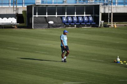 PORTO ALEGRE, RS, BRASIL - 18.02.2022 - Treino do Grêmio no CT Presidente Luiz Carvalho. (Foto: André Ávila/Agencia RBS)<!-- NICAID(15021150) -->