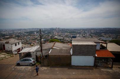 PORTO ALEGRE, RS, BRASIL,  17/02/2022- Vista do Morro da Cruz. Foto: Jefferson Botega / Agencia RBSIndexador: Jefferson Botega<!-- NICAID(15019177) -->