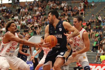 Caxias do Sul Basquete perdeu para a Unifacisa, no Ginásio do Sesi, em confronto pelo Novo Basquete Brasil (NBB).<!-- NICAID(15021868) -->