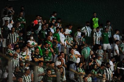 CAXIAS DO SUL, RS, BRASIL, 03/02/2022. Juventude x NH, jogo válido pela terceira rodada da primeira fase do Campeonato Gaúcho 2022 e realizado no estádio Alfredo Jaconi. (Porthus Junior/Agência RBS)<!-- NICAID(15007189) -->