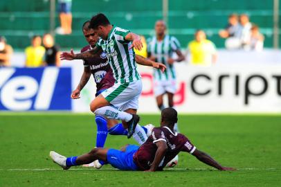 CAXIAS DO SUL, RS, BRASIL, 26/02/2022. Juventude x Caxias, clássico Ca-Ju 286. Jogo válido pela nona rodada da primeira fase do Campeonato Gaúcho (Gauchão 2022) e realizado no estádio Alfredo Jaconi. (Porthus Junior/Agência RBS)<!-- NICAID(15028063) -->