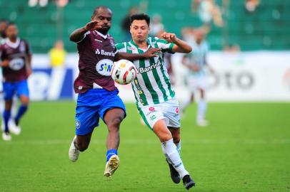 CAXIAS DO SUL, RS, BRASIL, 26/02/2022. Juventude x Caxias, clássico Ca-Ju 286. Jogo válido pela nona rodada da primeira fase do Campeonato Gaúcho (Gauchão 2022) e realizado no estádio Alfredo Jaconi. (Porthus Junior/Agência RBS)<!-- NICAID(15028066) -->