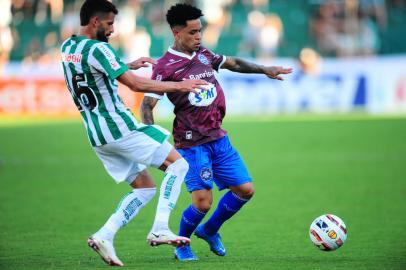 CAXIAS DO SUL, RS, BRASIL, 26/02/2022. Juventude x Caxias, clássico Ca-Ju 286. Jogo válido pela nona rodada da primeira fase do Campeonato Gaúcho (Gauchão 2022) e realizado no estádio Alfredo Jaconi. (Porthus Junior/Agência RBS)<!-- NICAID(15028081) -->