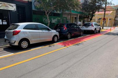 ciclofaixa sinalizada pela EPTC provoca reclamações na Rua Lopo Gonçalves na Cidade Baixa<!-- NICAID(15032226) -->