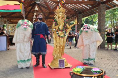 Festa do Losar, o Ano-Novo tibetano, em Três Coroas<!-- NICAID(15034017) -->