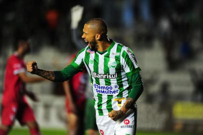 CAXIAS DO SUL, RS, BRASIL, 06/03/2022. Juventude x Guarany de Bagé, jogo válido pela 10ª rodada da primeira fase do Campeonato Gaúcho (Gauchão 2022) e realizado no estádio Alfredo Jaconi. (Porthus Junior/Agência RBS)<!-- NICAID(15034681) -->