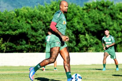 Rio de Janeiro, RJ - Brasil - 07/03/2022 - CTCC - Felipe MeloTreino do Fluminense.FOTO: MAILSON SANTANA/FLUMINENSE FCIMPORTANTE: Imagem destinada a uso institucional e divulgação, seu uso comercial está vetado incondicionalmente por seu autor e o Fluminense Football Club.IMPORTANTE: Imagem destinada a uso institucional e divulgação, seu uso comercial está vetado incondicionalmente por seu autor e o Fluminense Football Club.IMPORTANT: Image intended for institutional use and distribution. Commercial use is prohibited unconditionally by its author and Fluminense Football Club.IMPORTANTE: Imágen para uso solamente institucional y distribuición. El uso comercial es prohibido por su autor y por el Fluminense Football ClubIndexador: Mailson Santana/Fluminense FCFotógrafo: .<!-- NICAID(15036309) -->