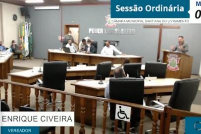 SANTANA DO LIVRAMENTO, RS, BRASIL - 09/03/2022Vereador comparou cérebro de prefeita e secretária de Santana do Livramento a caroço de azeitona.<!-- NICAID(15037341) -->