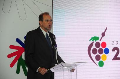 CAXIAS DO SUL, RS, BRASIL, 17/11/2021. Surdolimpíadas 2022 em Caxias do Sul. Cerimônia de apresentação das medalhas da competição com a presença de Richard Ewald, da vice-prefefita e presidente de honra do Comitê organizador da Surdolimpíadas, e do secretário Estadual do Esporte e Lazer, Danrlei de Deus. (Porthus Junior/Agência RBS)<!-- NICAID(14943344) -->