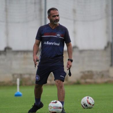 Técnico do Caxias, Rogério Zimmermann<!-- NICAID(15039205) -->