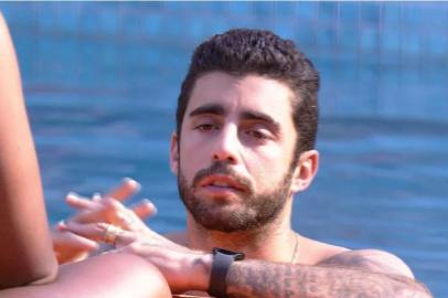 BBB 22: Scooby na piscina<!-- NICAID(15041113) -->