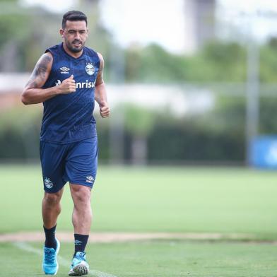 Treino GremioRS - FUTEBOL/ TREINO GREMIO 2022 - ESPORTES - Jogadores do Gremio realizam treino tÃ©cnico durante a tarde desta terca-feira, no CT Luiz Carvalho, na preparaÃ§Ã£o para a partida valida pelo Campeonato Gaucho 2022. FOTO: LUCAS UEBEL/GREMIO FBPAEditoria: SPOIndexador: Lucas UebelSecao: futebolFonte: Gremio.netFotógrafo: Treino Gremio<!-- NICAID(15042078) -->