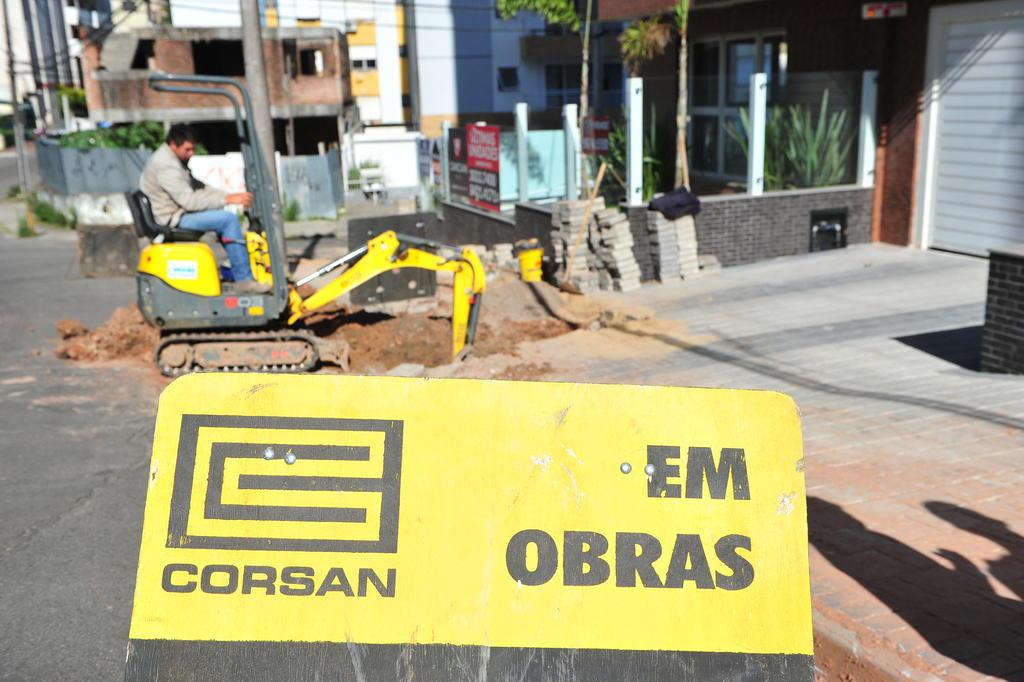 Decisões do TJ contrariam posição do TCE e confirmam leilão da Corsan